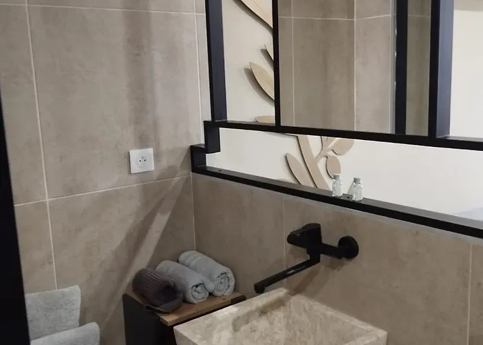 Dionysos Au Village Naturiste Appartement *