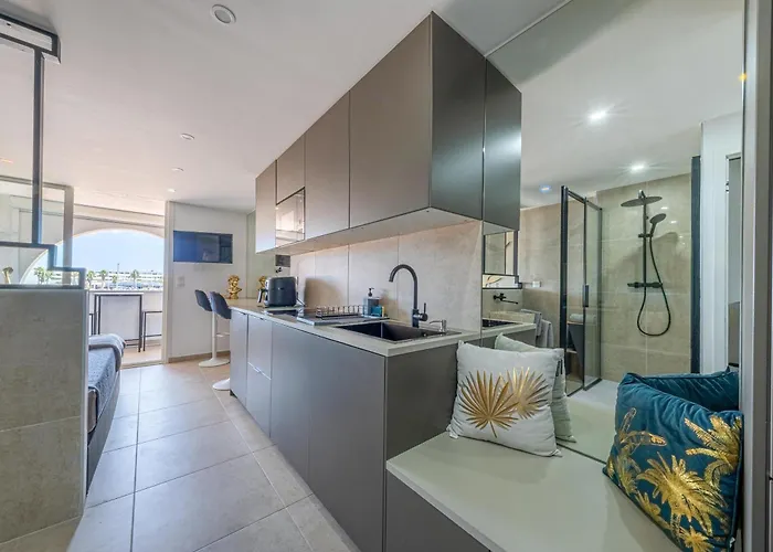 Dionysos Au Village Naturiste Appartement