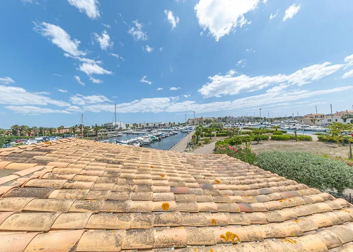 Dionysos Au Village Naturiste * Agde