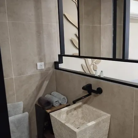 Dionysos Au Village Naturiste Apartament *