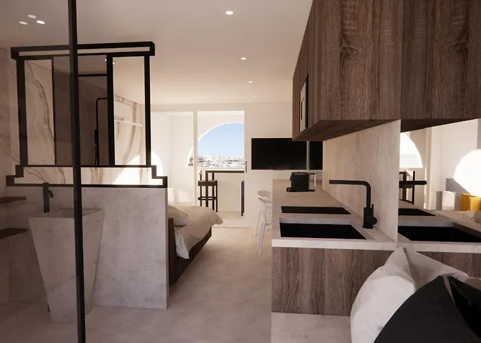 Dionysos Au Village Naturiste