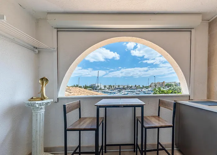 Dionysos Au Village Naturiste アパート アグド